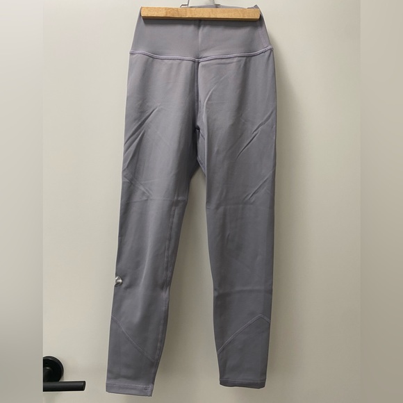 Alainah III Sleek Legging - Picture 3 of 4